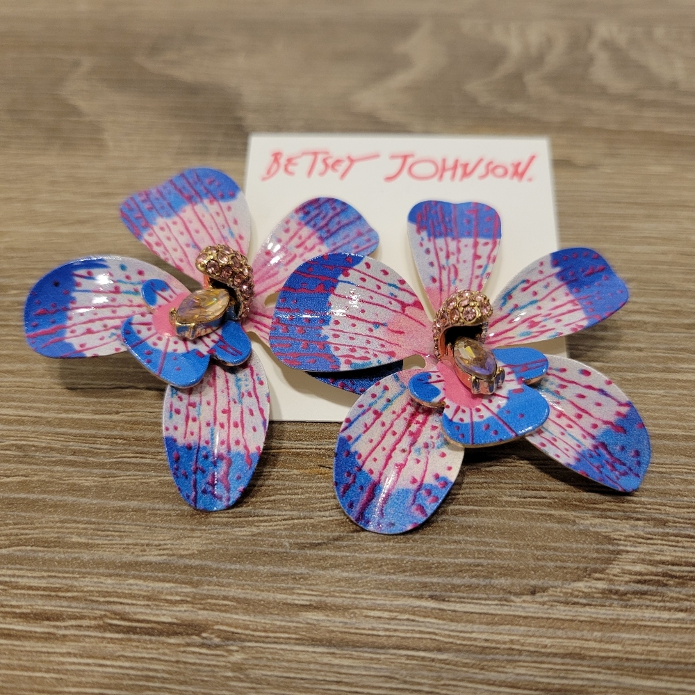 Betsey Johnson Welcome to the Jungle Orchid Earrings